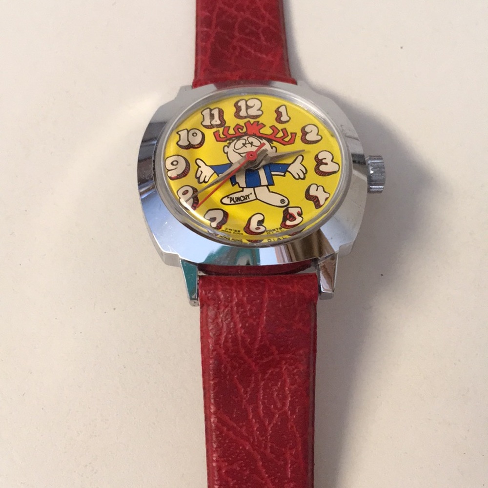 Vintage Hawaiian Punch watch w red leather band - Do not know if it works